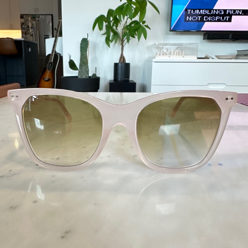 NWOT AUTHENTIC CELINE PARIS Oversized Cat Eye Sunglasses in Milky Light Pink